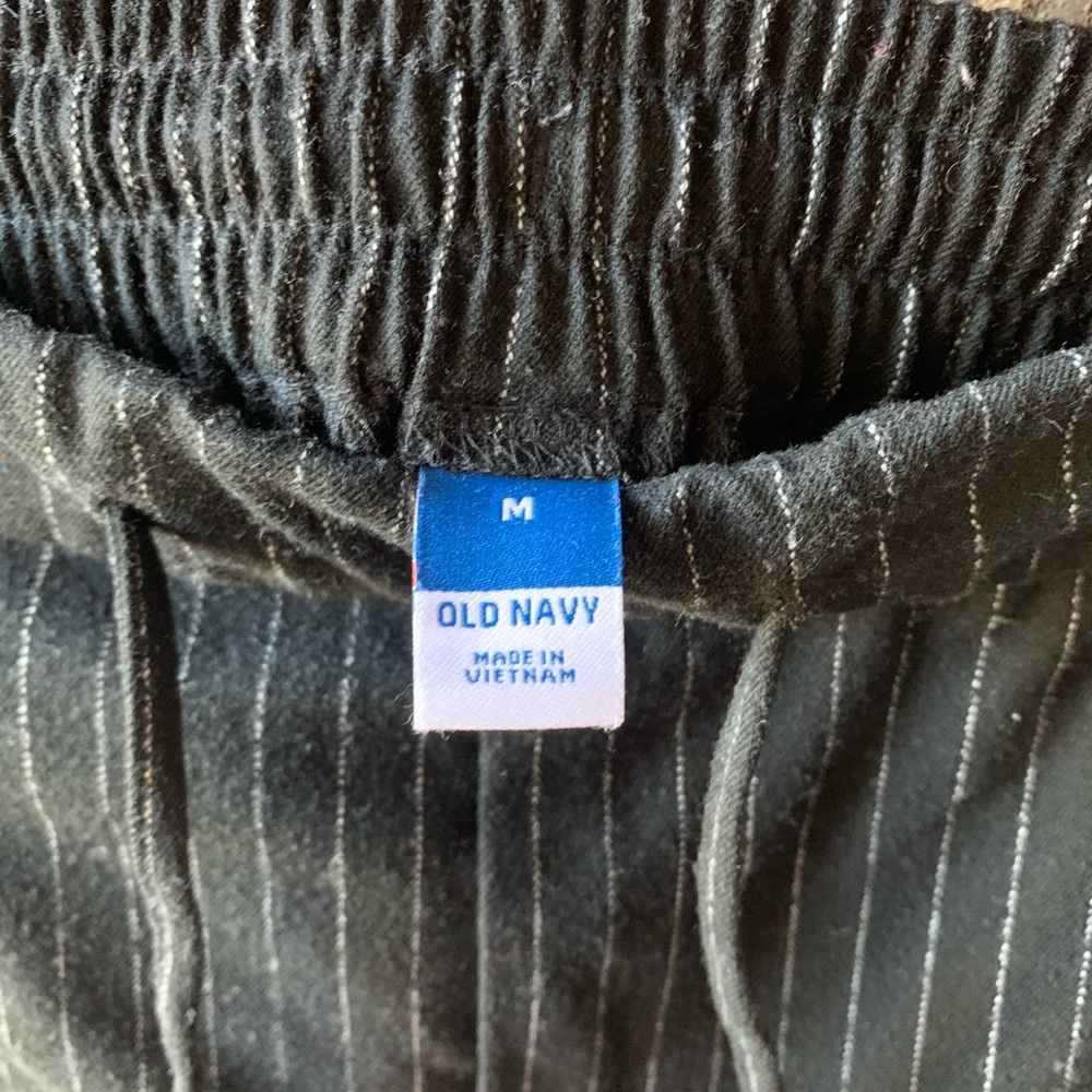 Pinstripe ankle pull on pants - Picture 3 of 4